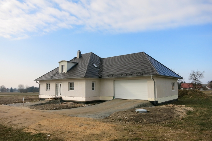 Holz Massiv Haus | Komplett Dach Wittichenau